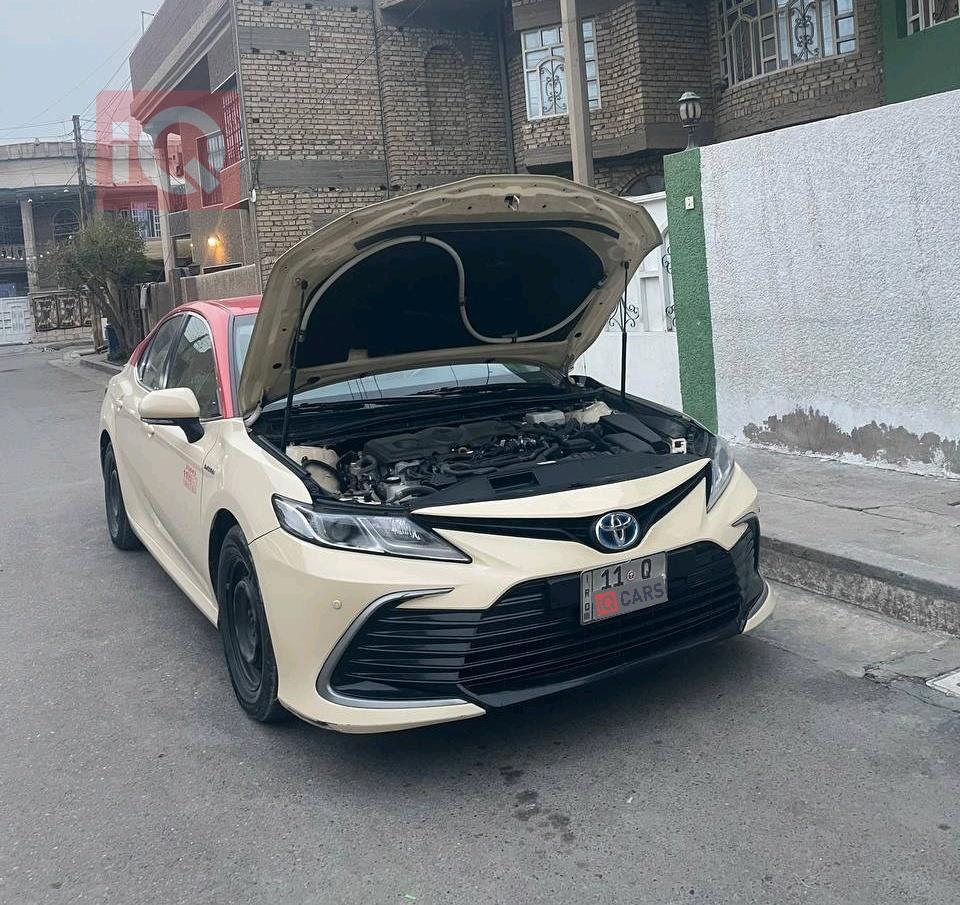 تۆیۆتا کامری